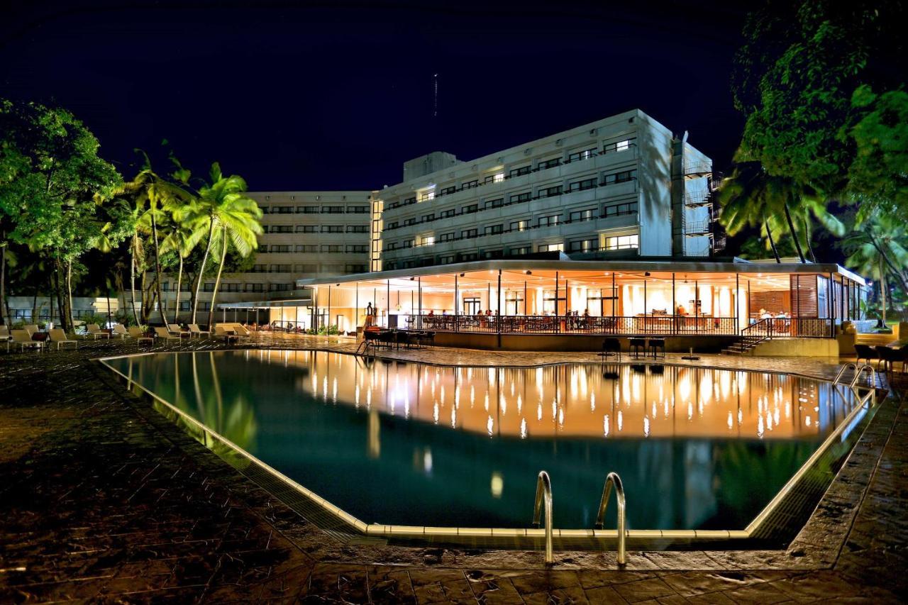 Radisson Blu Mammy Yoko Hotel Freetown Exterior photo